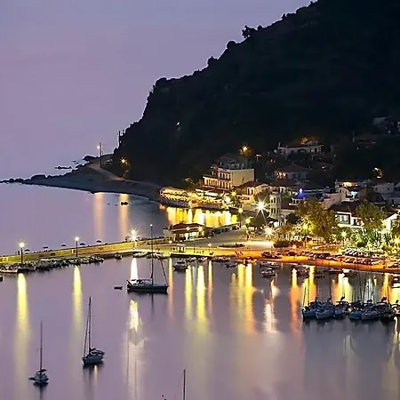 Flisvos Beachfront Hotel 3*