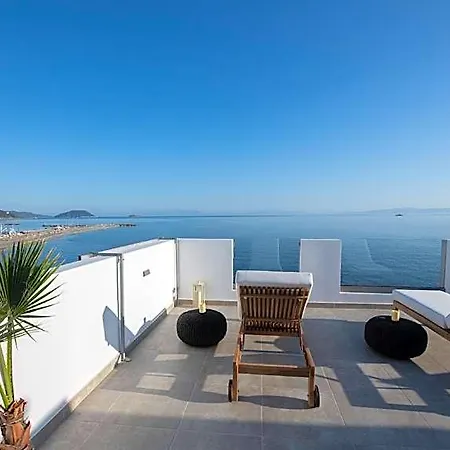 Flisvos Beachfront 3* Skopelos