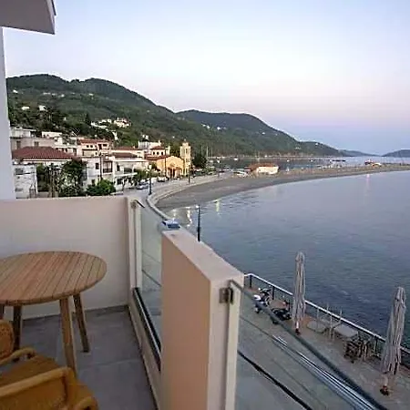 Flisvos Beachfront 3* Skopelos