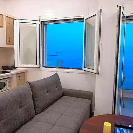 Flisvos Beachfront 3*