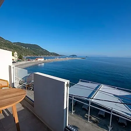 Flisvos Beachfront 3* Skopelos